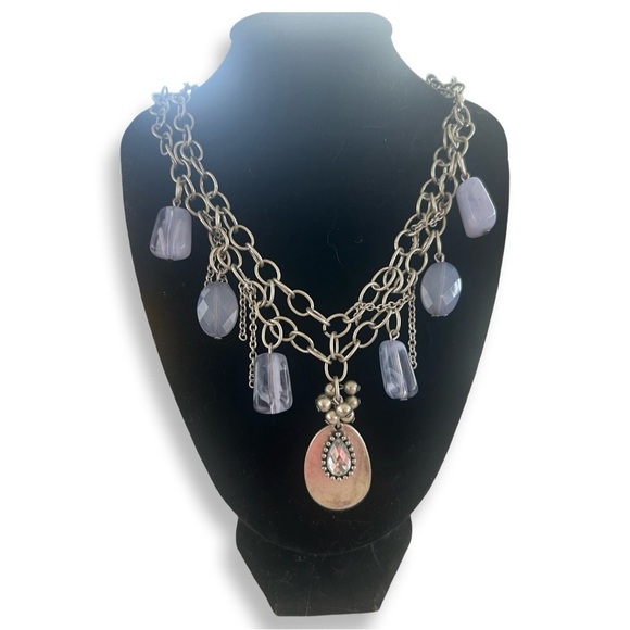 Jewelry - Beautiful statement necklace double chain silver and light purple